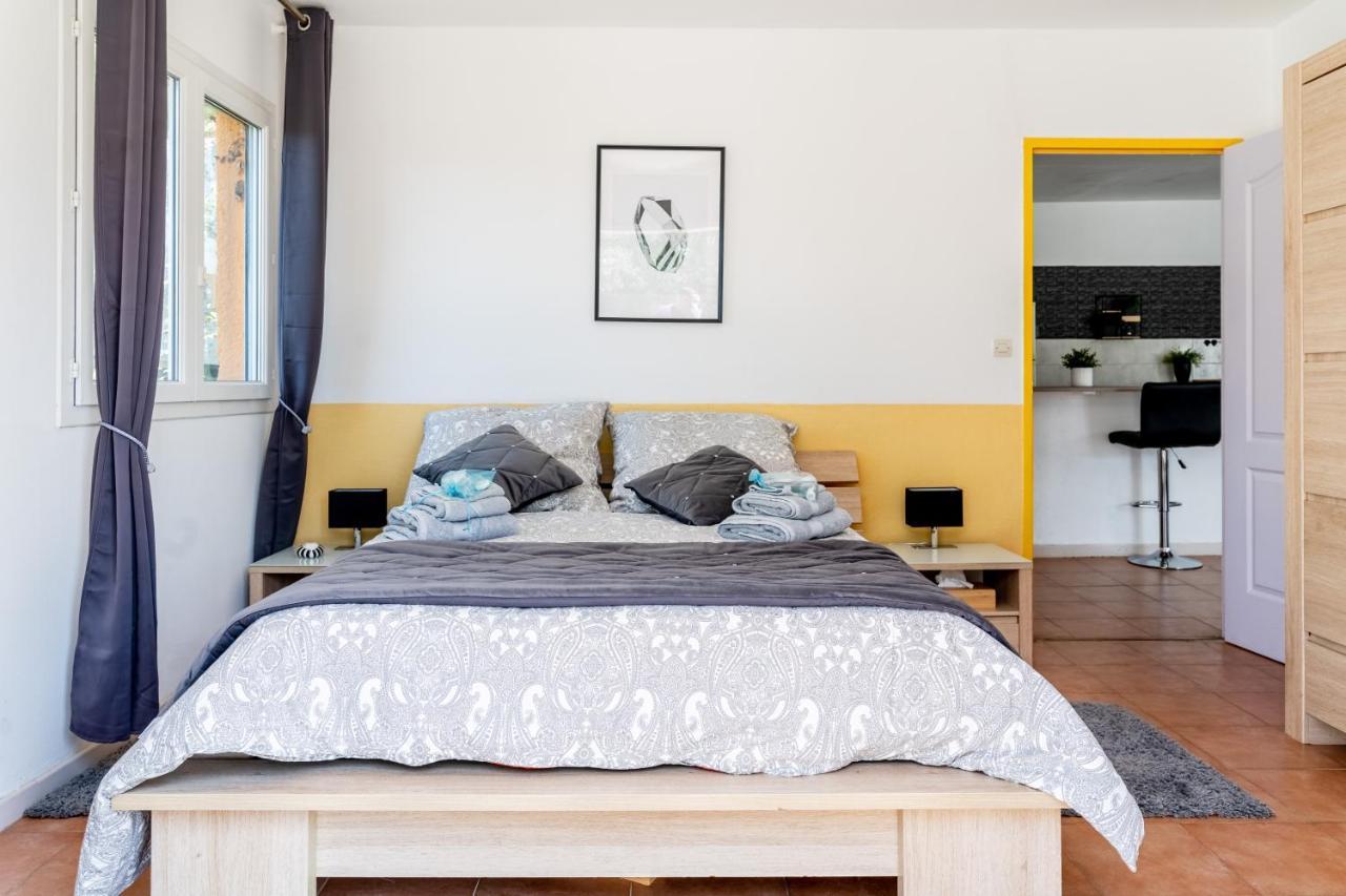 Le Grand Thao Apartment Fréjus Екстериор снимка